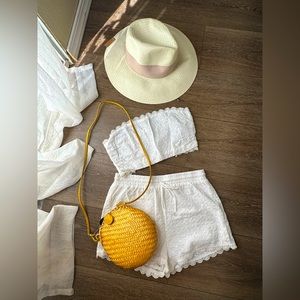 Eyelet design Outfit bundle 🤩 two piece set and hat 😍